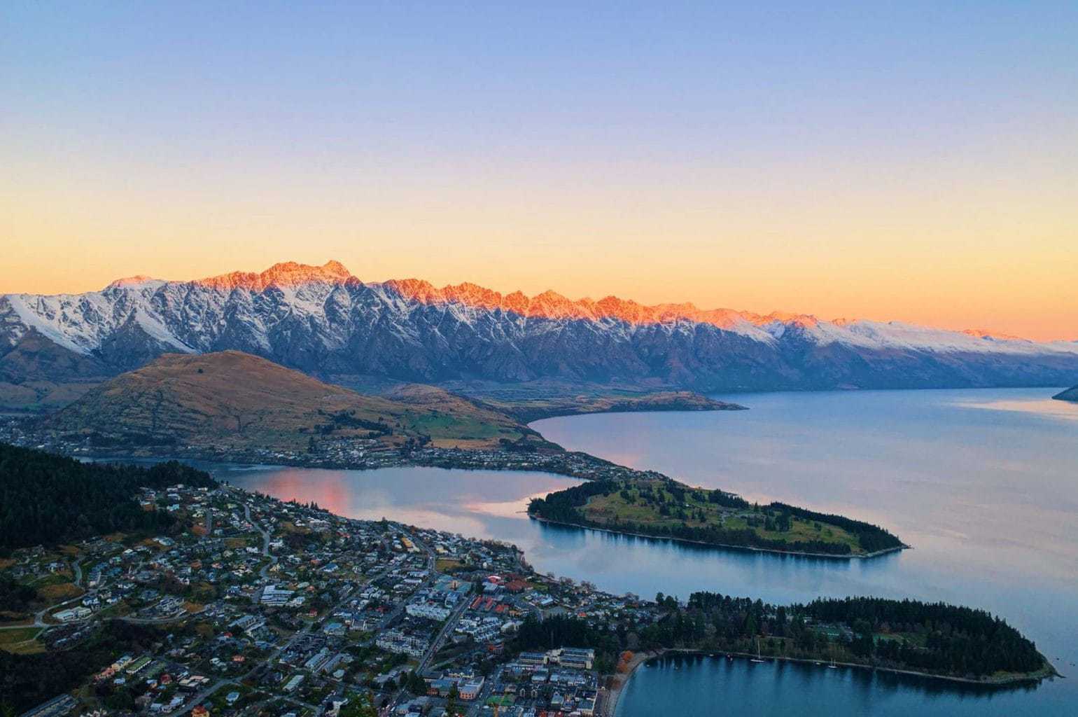 Bus tours for seniors in Queenstown