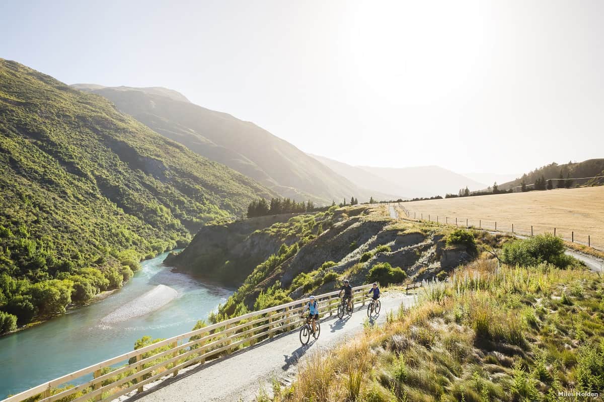 Cycling in the Gibston Valley, Queenstown